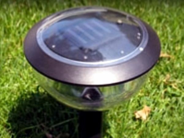 How Dose Solar Lights Work ?