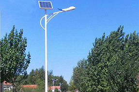 Why is solar street light seldom appearing in Big Cities ?