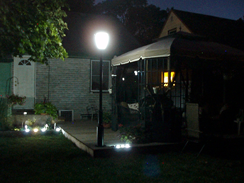 What kind of solar powered LED garden light should be installed for