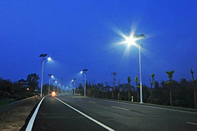 Why can solar powered street lamp be energy-saving?