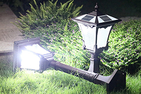 solar-powered-LED-lawn-light