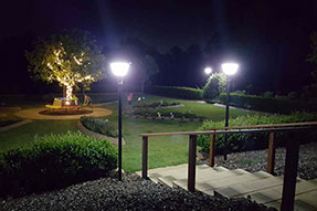 solar garden lighting system